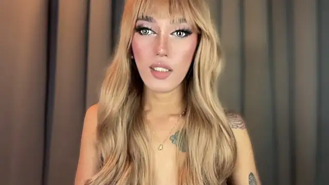 Snapshot of Lust-sluttymira chatting on October 28, 8:30 pm Lust-sluttymira online show from October 28, 8:30 pm