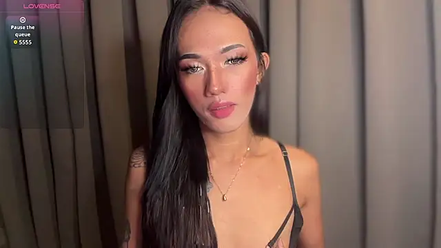 Snapshot of Lust-sluttymira chatting on October 18, 10:39 am Lust-sluttymira online show from October 18, 10:39 am