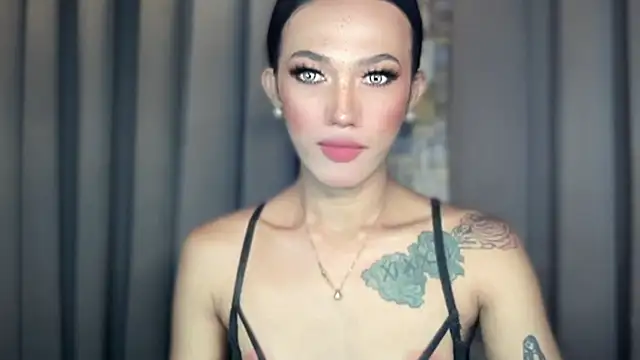 Snapshot of Lust-sluttymira chatting on November 28, 11:38 pm Lust-sluttymira online show from November 28, 11:38 pm