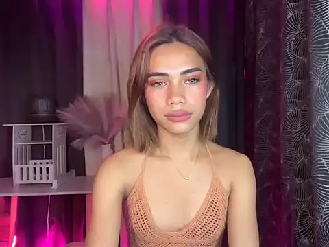 Lovelynikki03 online show from October 20, 6:52 pm