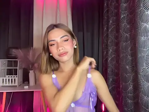 Lovelynikki03 online show from November 4, 3:16 pm