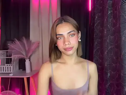 Lovelynikki03 online show from October 14, 6:30 pm
