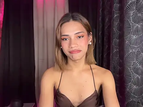 Lovelynikki03 online show from November 15, 6:12 pm