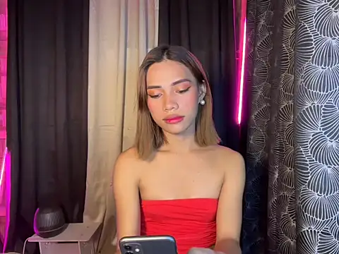 Lovelynikki03 online show from December 3, 5:45 pm