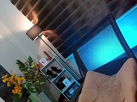 Bella subhunterx online show from March 8, 7:44 am