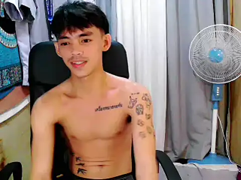 urhunky boy online show from September 22, 1:17 pm