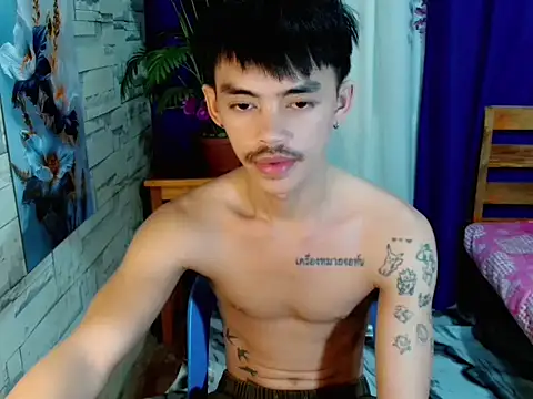 urhunky boy online show from June 24, 8:50 pm