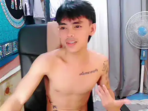 urhunky boy online show from September 28, 11:17 am