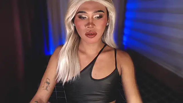 Snapshot of _tipsandchips chatting on October 25, 3:56 pm tipsandchips online show from October 25, 3:56 pm