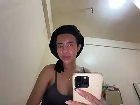 Snapshot of s1nfulbarbie chatting on July 7, 8:40 am s1nfulbarbie online show from July 7, 8:40 am