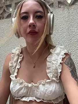 asraifae online show from October 26, 5:08 am