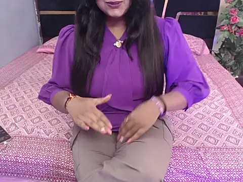 Snapshot of yours-ishika chatting on October 22, 6:35 am yours-ishika online show from October 22, 6:35 am
