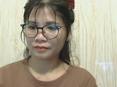 Snapshot of Ori299 chatting on November 13, 11:14 am Ori299 online show from November 13, 11:14 am