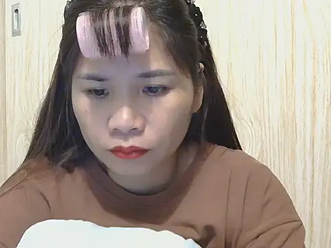 Snapshot of Ori299 chatting on November 14, 5:44 am Ori299 online show from November 14, 5:44 am