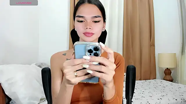 kendall petite18 online show from June 7, 4:23 pm