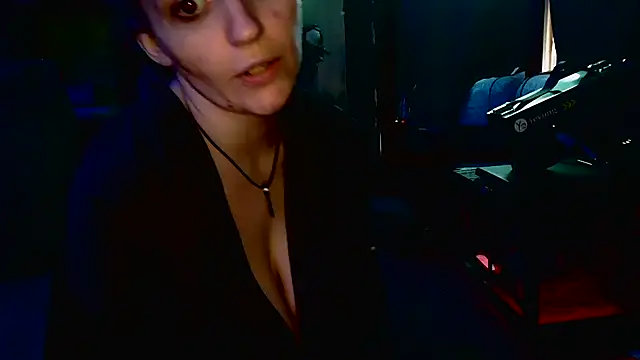 Snapshot of meateater74553 chatting on September 19, 4:33 pm meateater74553 online show from September 19, 4:33 pm