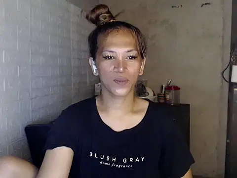 Snapshot of isabellabigcock06 chatting on April 9, 2:23 pm isabellabigcock06 online show from April 9, 2:23 pm