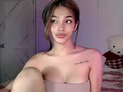 itsmekarinaaa online show from May 20, 1:41 pm