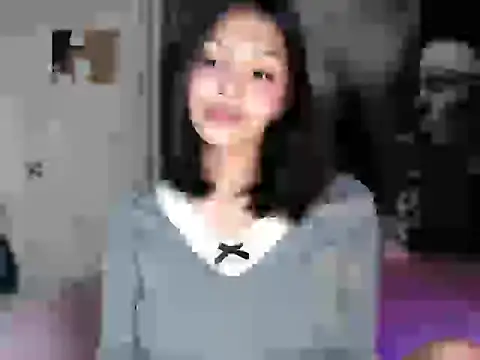 itsmekarinaaa online show from March 22, 3:24 pm