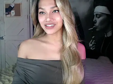 itsmekarinaaa online show from March 31, 3:25 pm