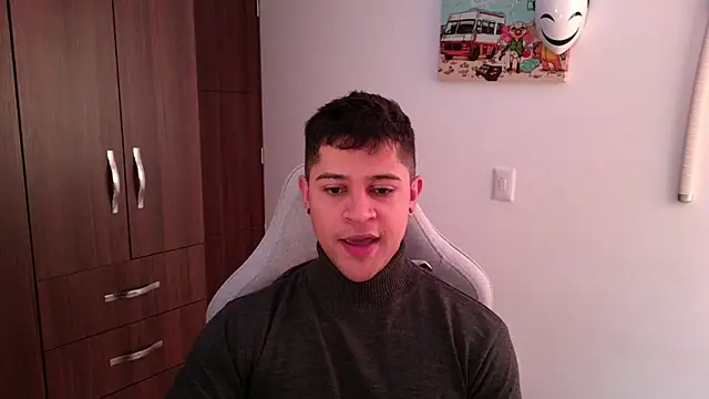 Snapshot of domsantiago_ chatting on October 20, 3:56 pm domsantiago online show from October 20, 3:56 pm