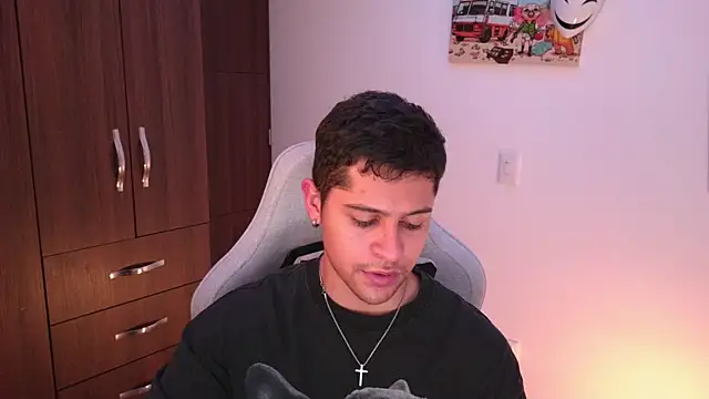 Snapshot of domsantiago_ chatting on November 11, 2:39 am domsantiago online show from November 11, 2:39 am