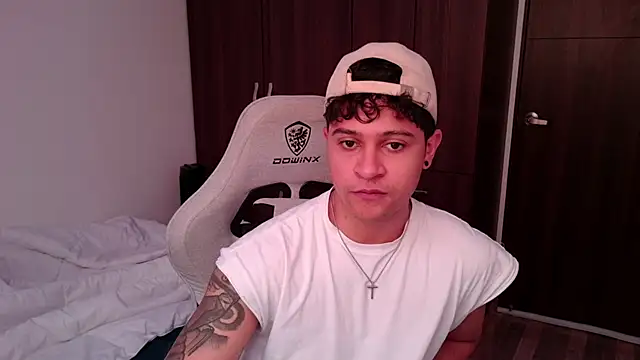 domsantiago  online show from September 21, 4:34 pm