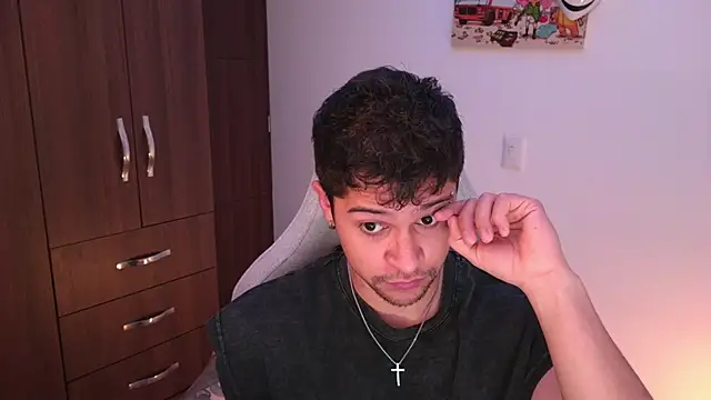 Snapshot of domsantiago_ chatting on November 19, 2:55 am domsantiago online show from November 19, 2:55 am