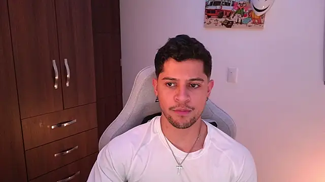 Snapshot of domsantiago_ chatting on November 29, 2:12 am domsantiago online show from November 29, 2:12 am