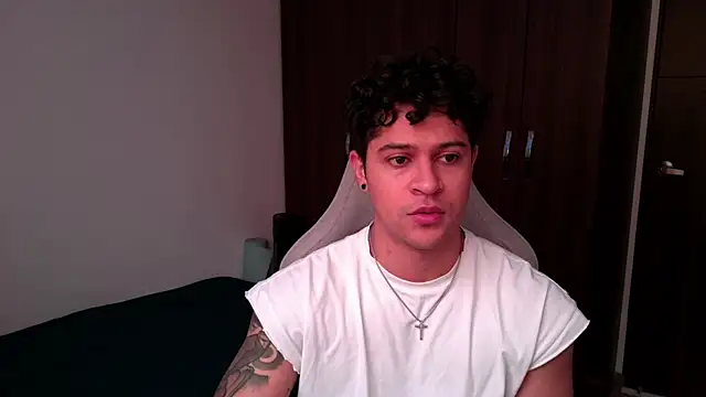 domsantiago  online show from October 7, 2:18 pm