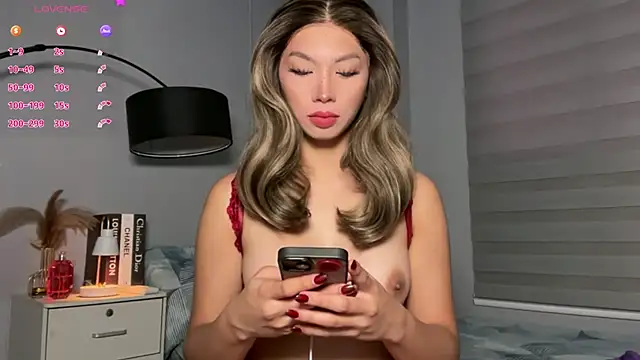 Demi Maddison online show from January 8, 2:28 am