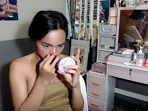 miya khali online show from October 24, 7:02 pm