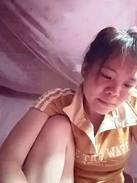 Snapshot of Nguyet135 chatting on April 15, 2:32 pm Nguyet135 online show from April 15, 2:32 pm