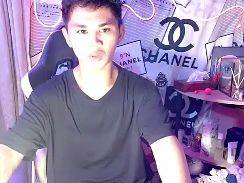 asianhardcock25 online show from November 11, 10:10 am