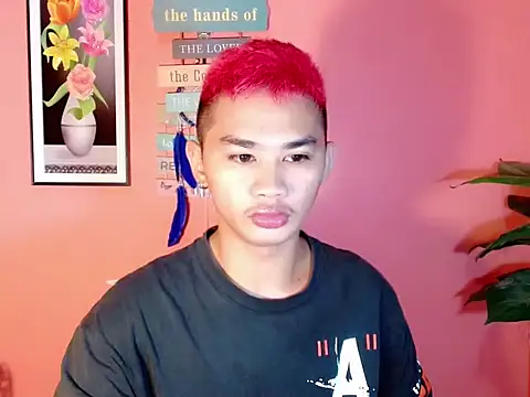 Snapshot of asianhardcock25 chatting on October 5, 4:14 am asianhardcock25 online show from October 5, 4:14 am