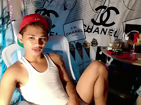 asianhardcock25 online show from February 5, 3:13 am