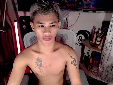 Snapshot of asianhardcock25 chatting on April 8, 1:01 pm asianhardcock25 online show from April 8, 1:01 pm