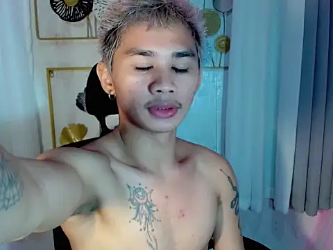 Snapshot of asianhardcock25 chatting on March 31, 9:17 pm asianhardcock25 online show from March 31, 9:17 pm