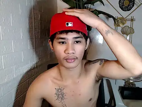 Snapshot of asianhardcock25 chatting on June 13, 10:40 pm asianhardcock25 online show from June 13, 10:40 pm