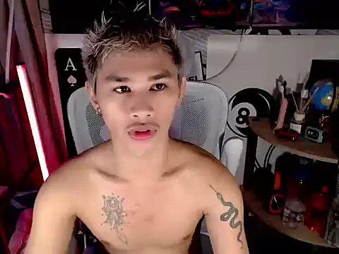 Snapshot of asianhardcock25 chatting on April 5, 1:40 pm asianhardcock25 online show from April 5, 1:40 pm