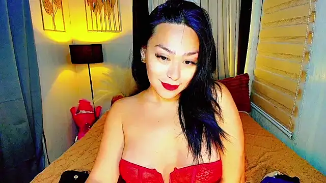 hot wildivana online show from June 6, 8:41 am