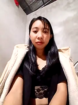 Snapshot of emaame68 chatting on October 2, 2:20 pm emaame68 online show from October 2, 2:20 pm