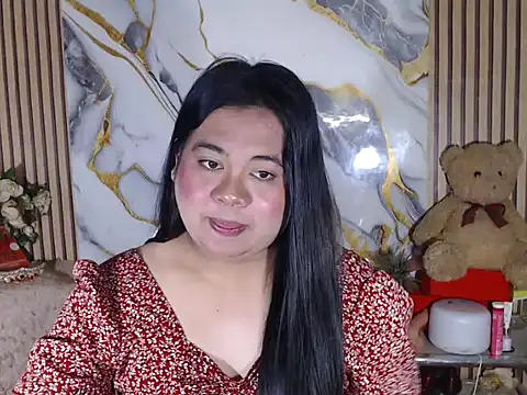 Snapshot of Im_ur_mother chatting on May 22, 5:05 am Im ur mother online show from May 22, 5:05 am