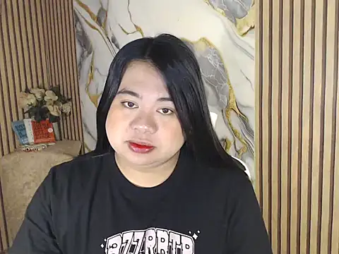 Im ur mother online show from April 5, 8:15 pm