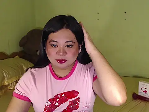 Snapshot of Im_ur_mother chatting on July 13, 2:49 pm Im ur mother online show from July 13, 2:49 pm