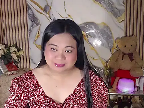 Snapshot of Im_ur_mother chatting on June 13, 8:34 am Im ur mother online show from June 13, 8:34 am