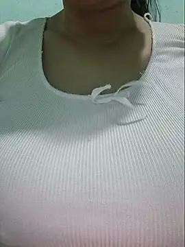 Shiny Babe online show from May 27, 9:49 am