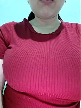 Shiny Babe online show from April 6, 3:02 am