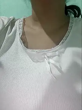 Shiny Babe online show from March 31, 2:52 pm