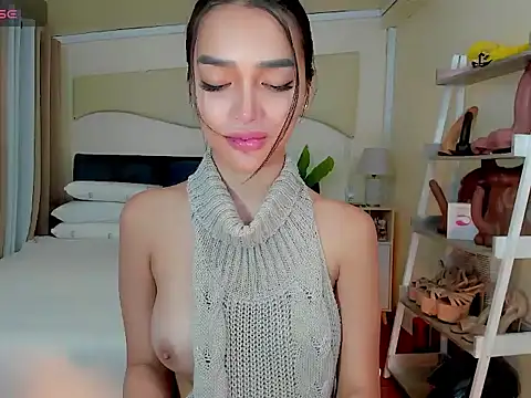 Snapshot of _agatha143_ chatting on February 25, 2:45 am agatha143 online show from February 25, 2:45 am